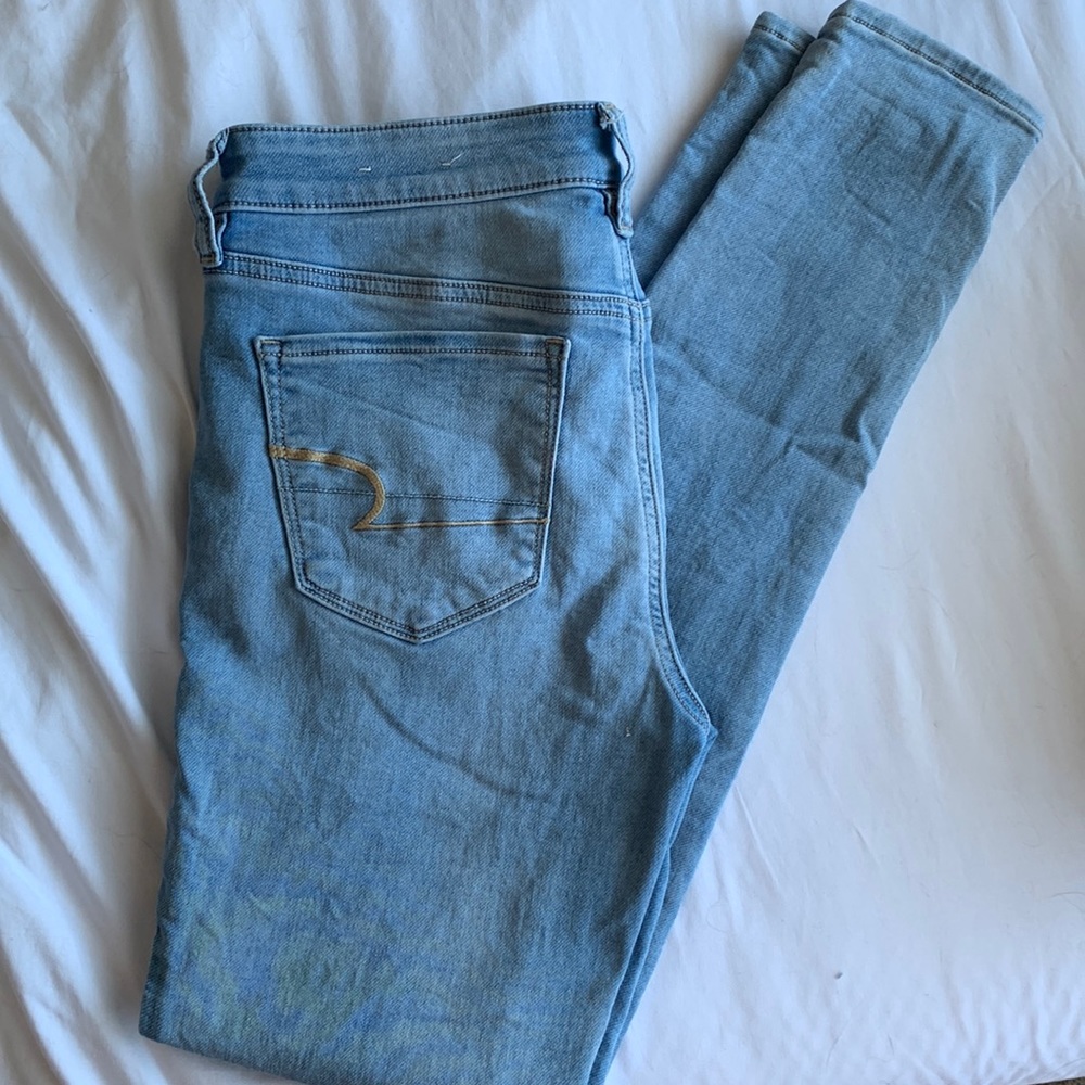 AMERICAN EAGLE OUTFITTERS SUPER STRETCH JEANS